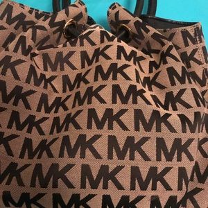 Black/gray MK purse & wallet set